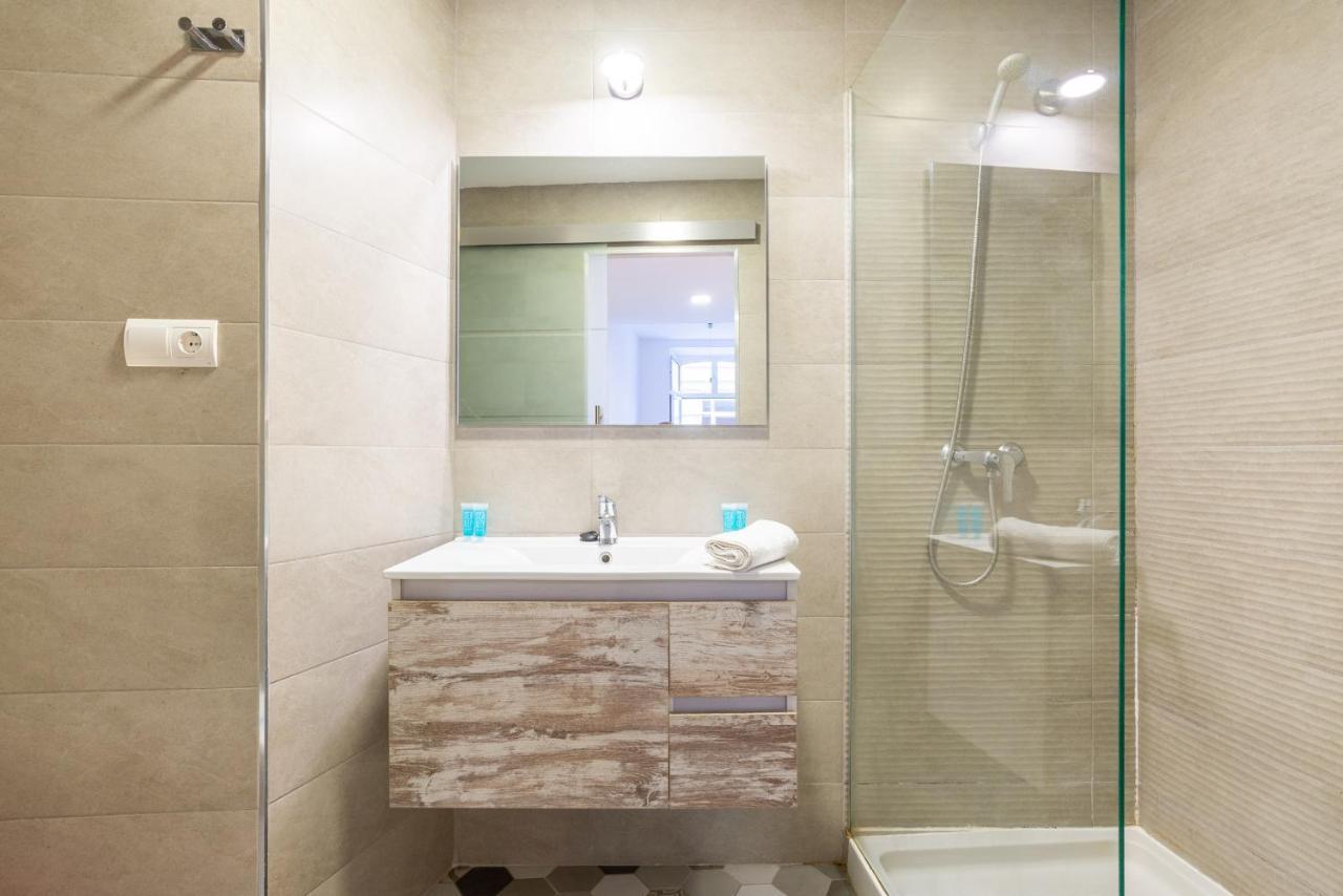 Urbe10 Plaza De La Constucion Premium Loft Apartment Malaga Exterior photo
